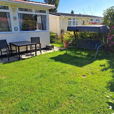 Beach & Tonic Beachside Chalet Humberston Exteriör bild