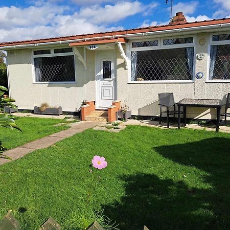 Beach & Tonic Beachside Chalet Humberston Exteriör bild