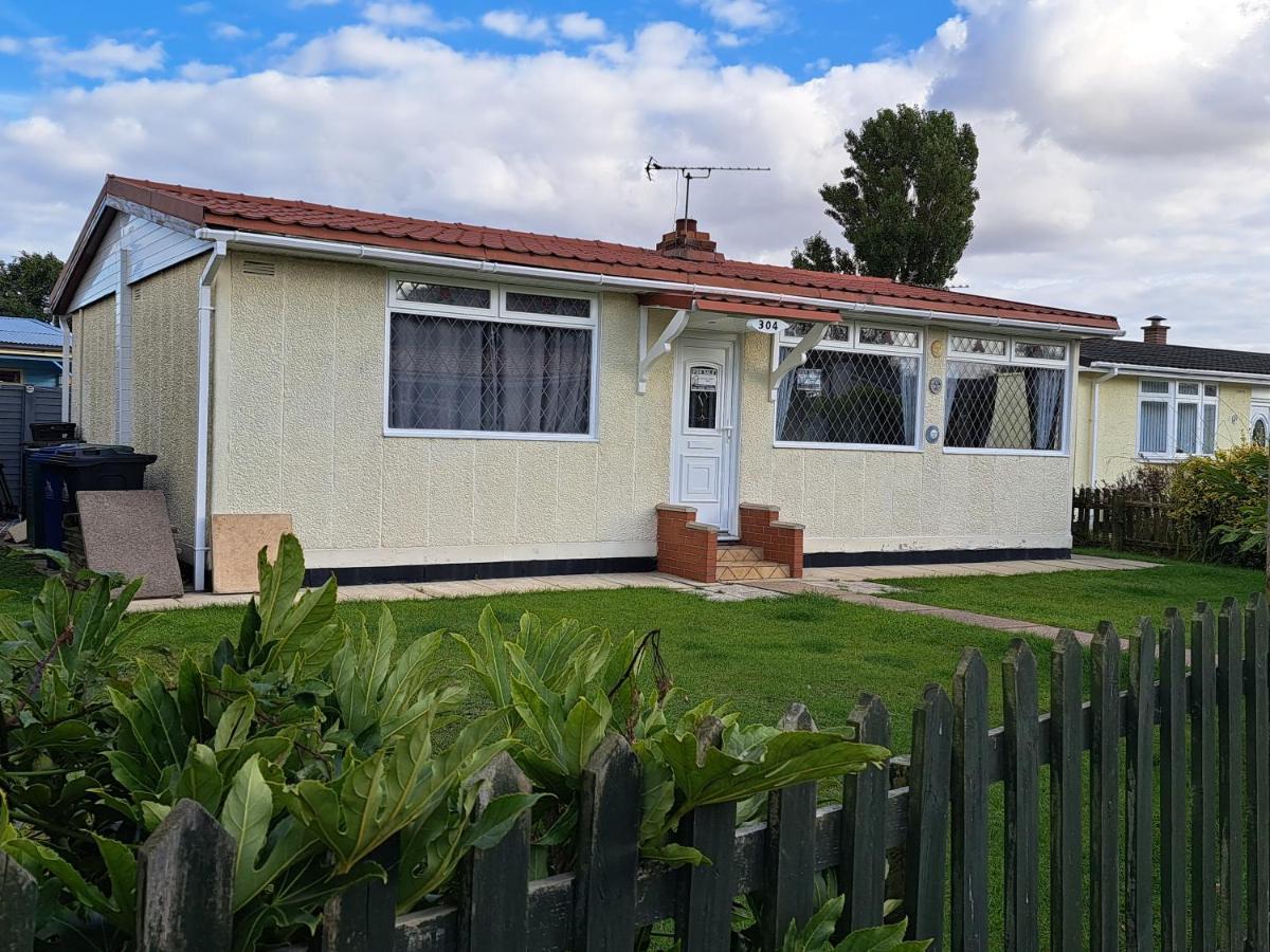 Beach & Tonic Beachside Chalet Humberston Exteriör bild