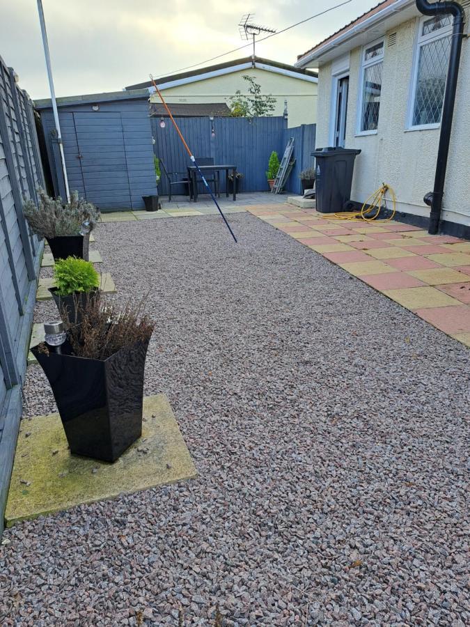 Beach & Tonic Beachside Chalet Humberston Exteriör bild